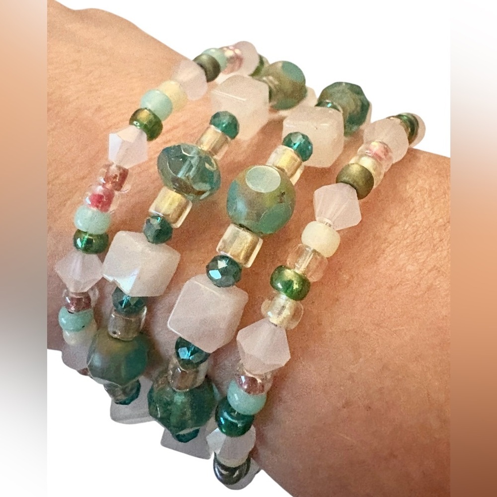 Rose Quartz, Czech Glass, and Crystal Beaded Wrap Bracelet. - Picture 5 of 7